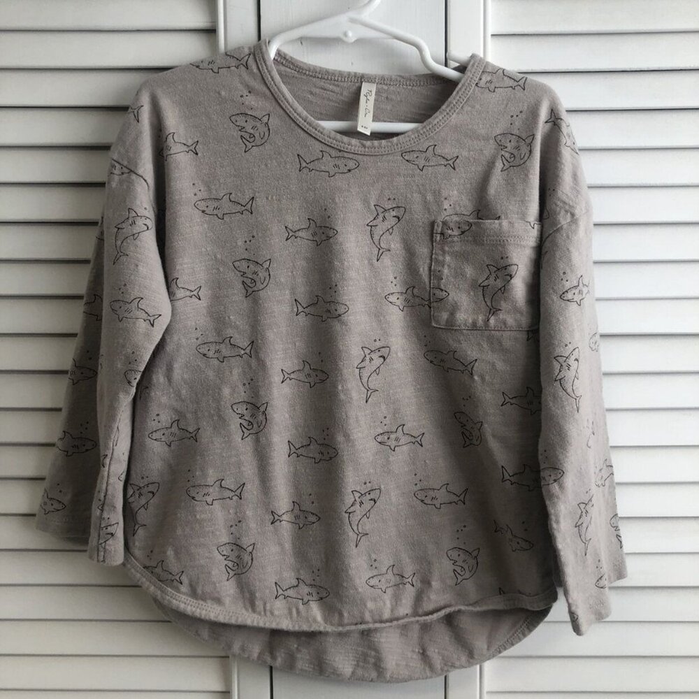 Rylee & Cru Size 4-Shark Long Sleeved Tee